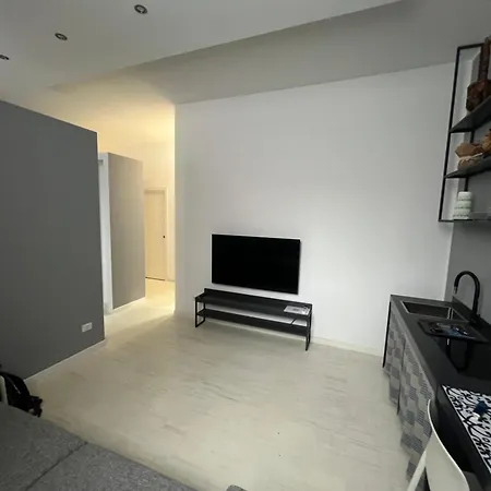 - Space 18 Apartament *